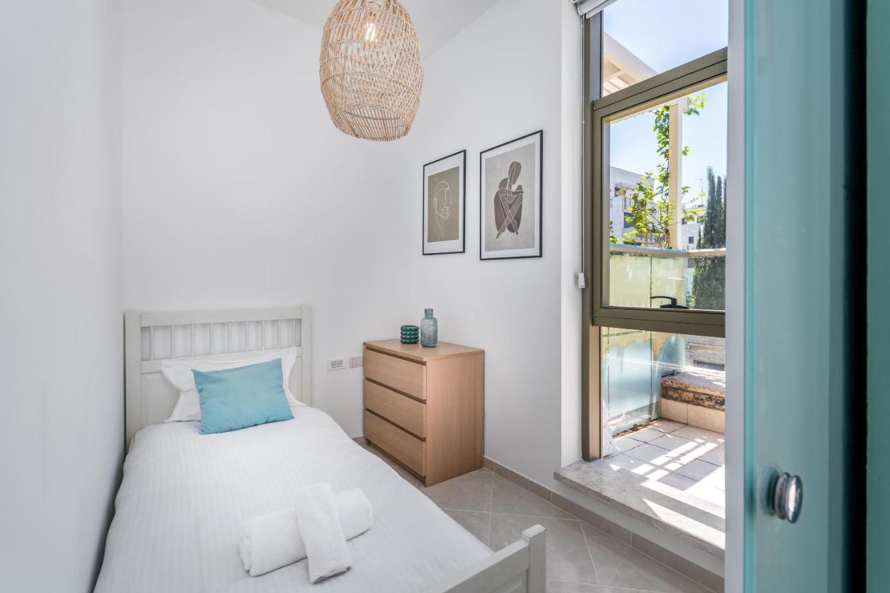 Superbe Apt Avec Terrasse Tres Proche De La Mer ! Тель-Авив Экстерьер фото